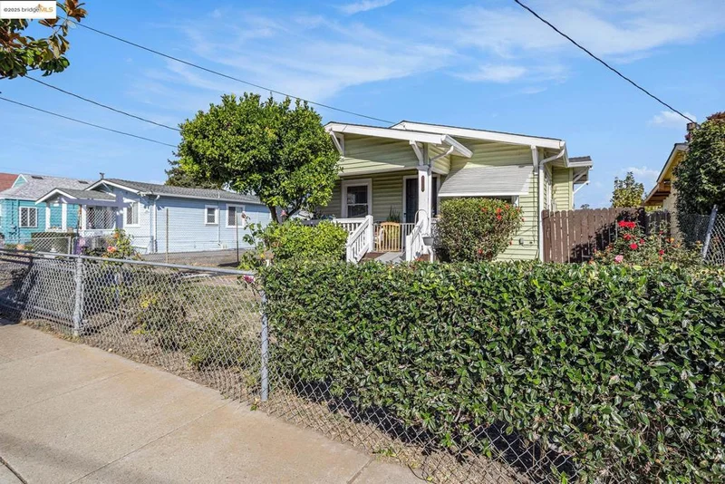 22964 Alice St, Hayward, CA 94541