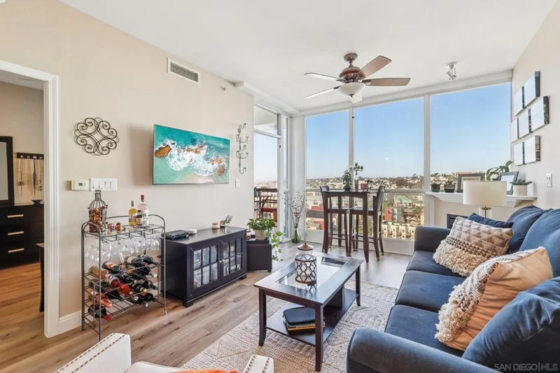 300 W Beech St 1105, San Diego, CA 92101