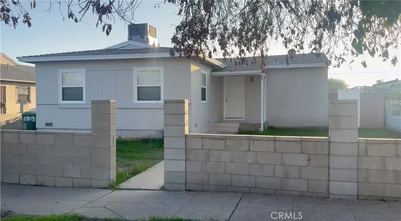 11319 Glenoaks, Pacoima, CA 91331