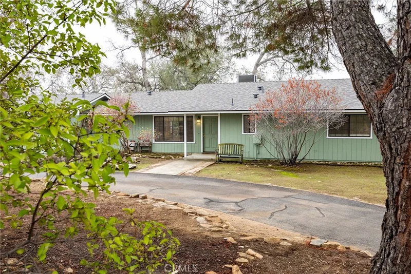 42058 Wild Stallion Court, Coarsegold, CA 93614