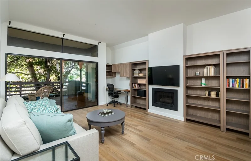 1050 Seco 103, Pasadena, CA 91103