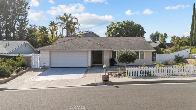 27139 Vista Encantada, Valencia, CA 91354