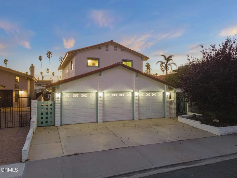 2759 Seahorse Avenue, Ventura, CA 93001