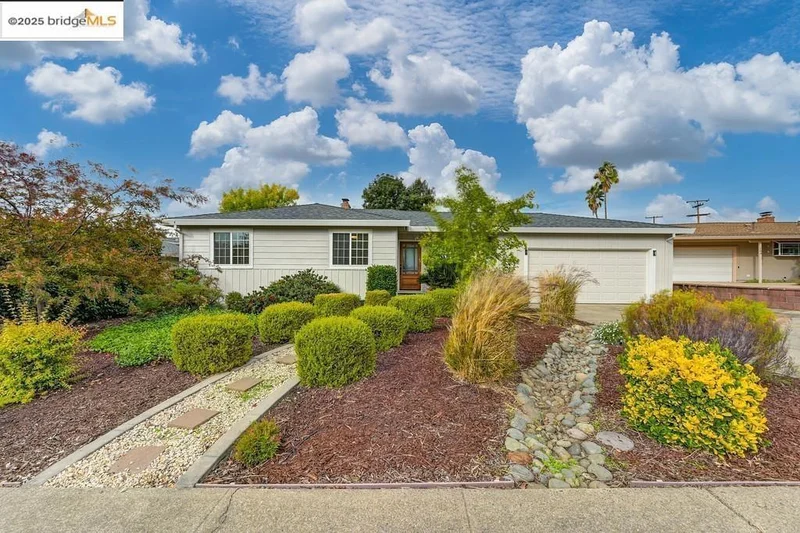 102 Grenoble Way, Folsom, CA 95630