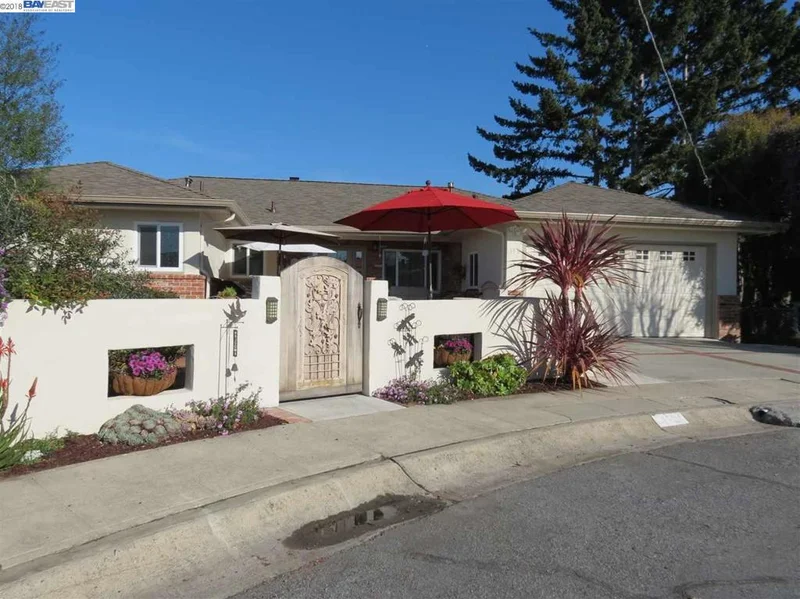 113 Rantoul Circle, San Leandro, CA 94577-3943