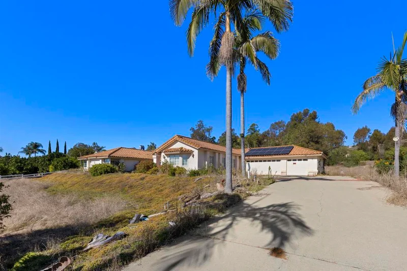 1007 Capra Way, Fallbrook, CA 92028