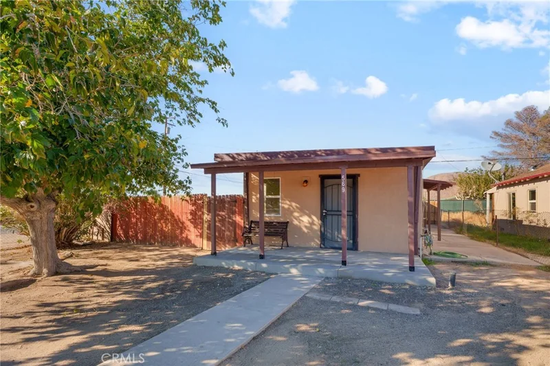 569 W Williams 1, Yermo, CA 92398