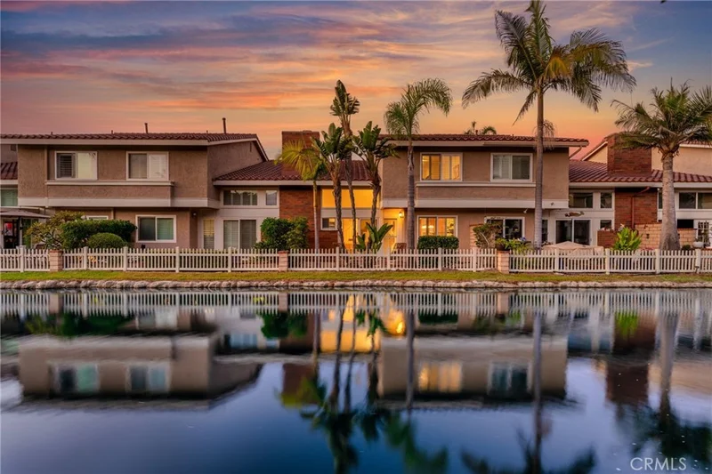 7826 Sailboat 20, Huntington Beach, CA 92648