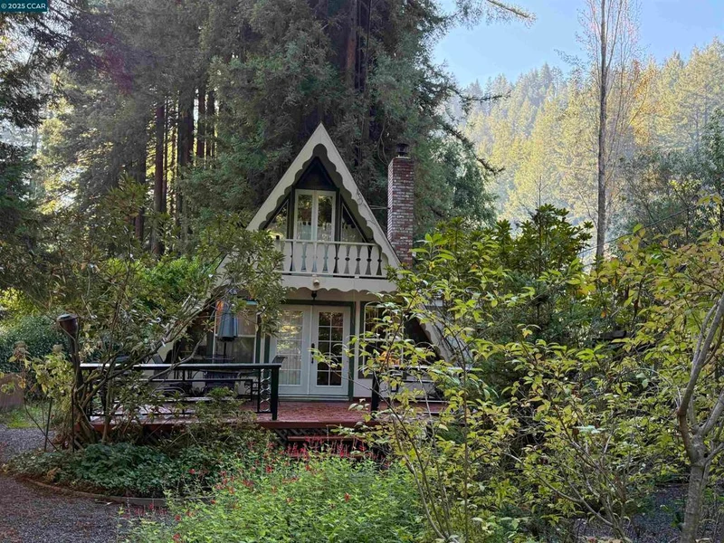 1445 Austin Creek Rd