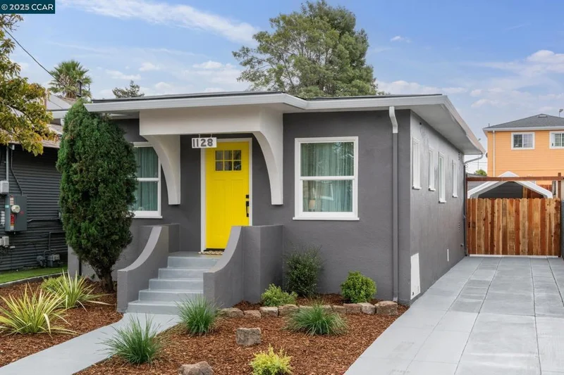 1128 60th Ave, Oakland, CA 94621