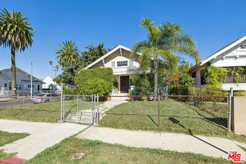 1159 W 52nd Street, Los Angeles, CA 90037