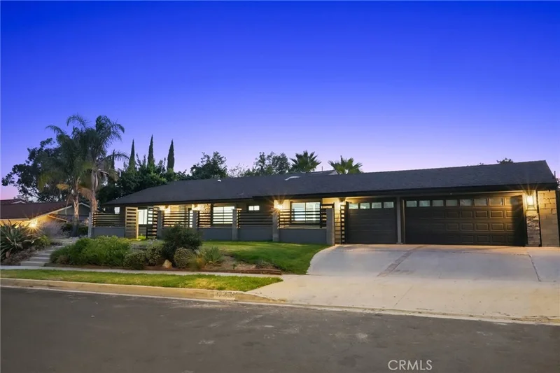 10405 Lubao Avenue, Chatsworth, CA 91311