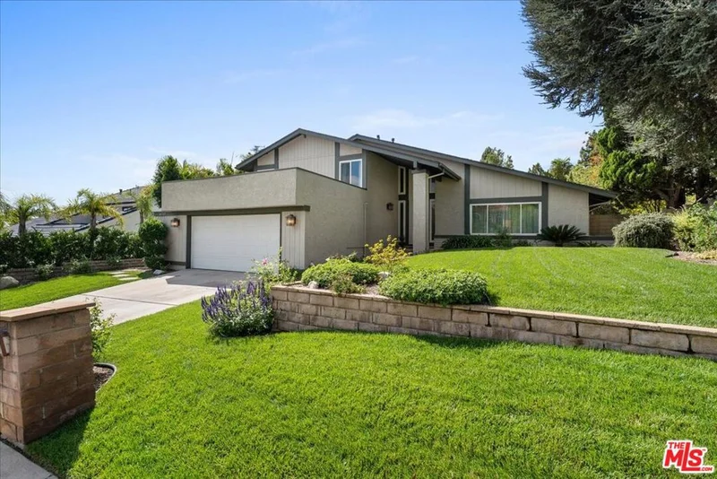 11717 Pala Mesa Drive, Porter Ranch, CA 91326