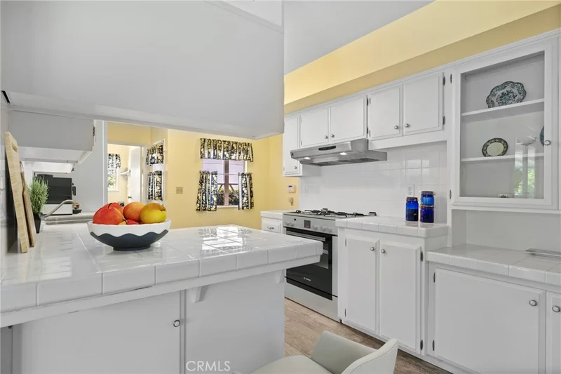 900 Cherry Hills Drive, Bakersfield, CA 93309