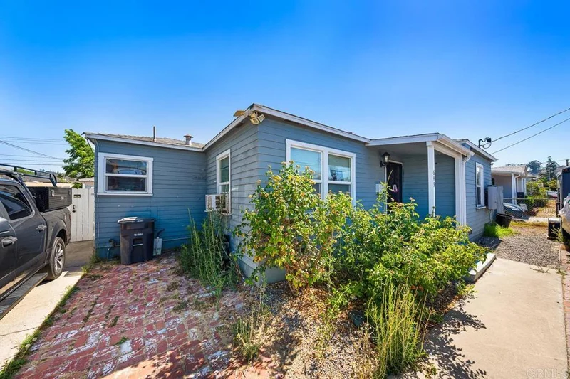649 W Washington Ave, El Cajon, CA 92020