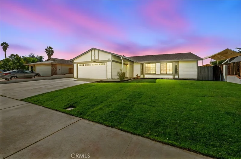 29527 Singing Wood Lane, Menifee, CA 92586