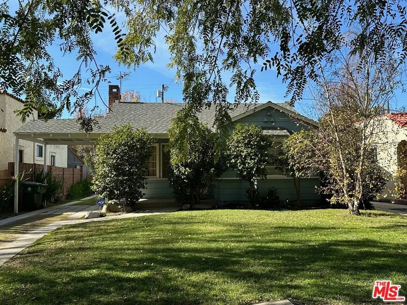 4631 Atoll Avenue, Sherman Oaks, CA 91423