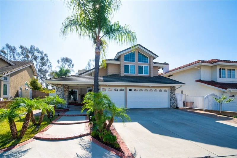 1860 Brooke, Fullerton, CA 92833