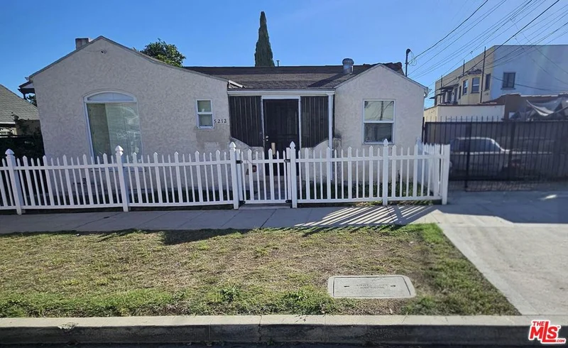 5212 Packard Street, Los Angeles, CA 90019