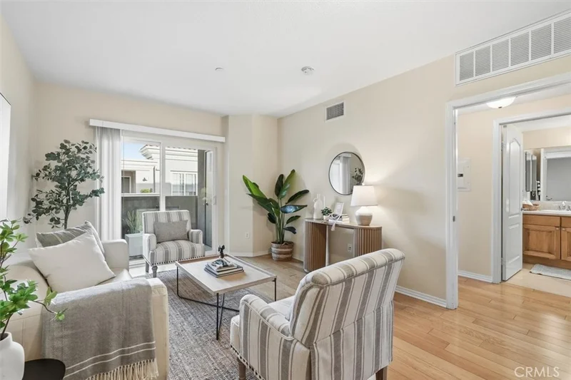 2750 Artesia 341, Redondo Beach, CA 90278