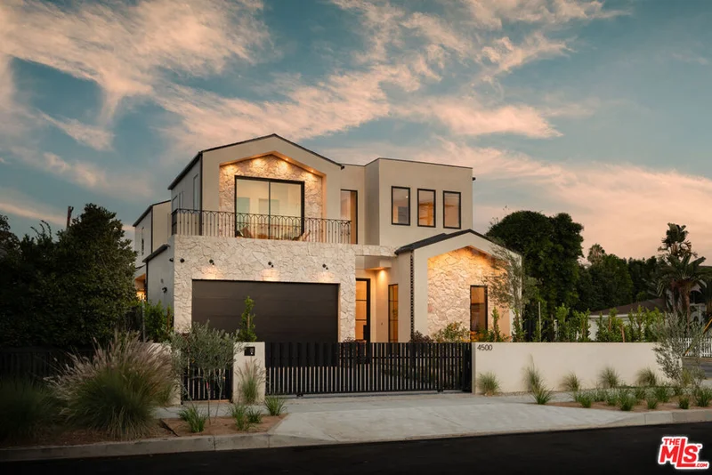 4500 Calhoun Avenue, Sherman Oaks, CA 91423