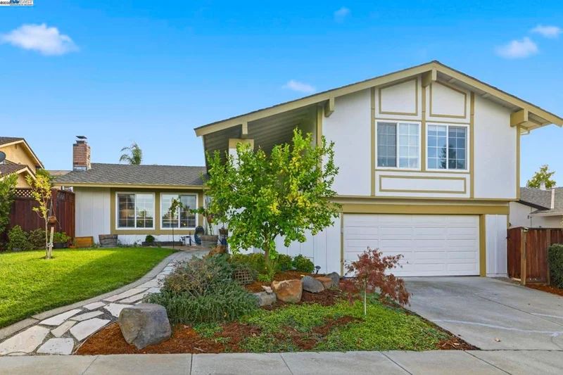 631 Claret Ct, Pleasanton, CA 94566