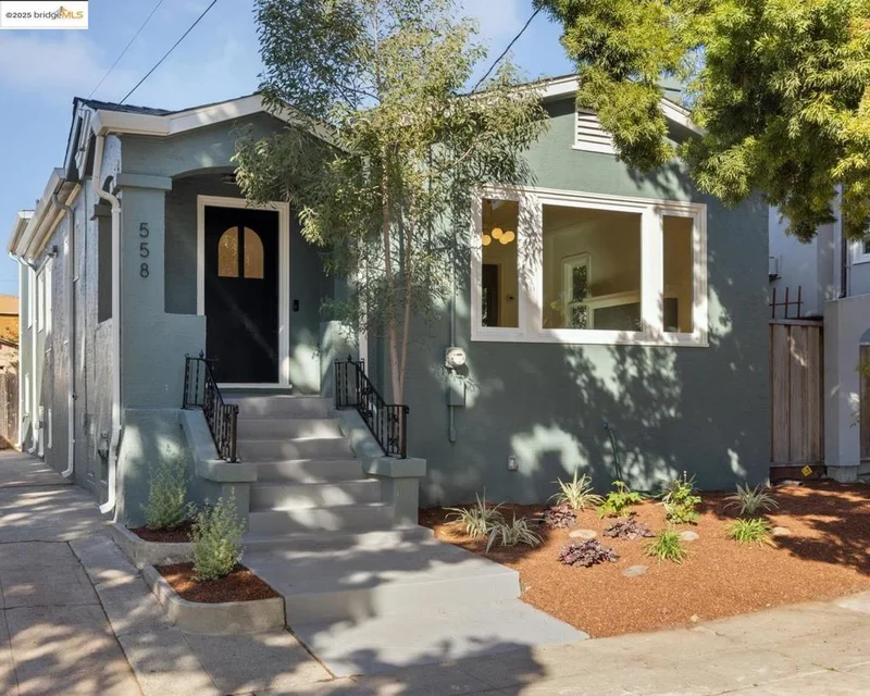 558 North St, Oakland, CA 94609