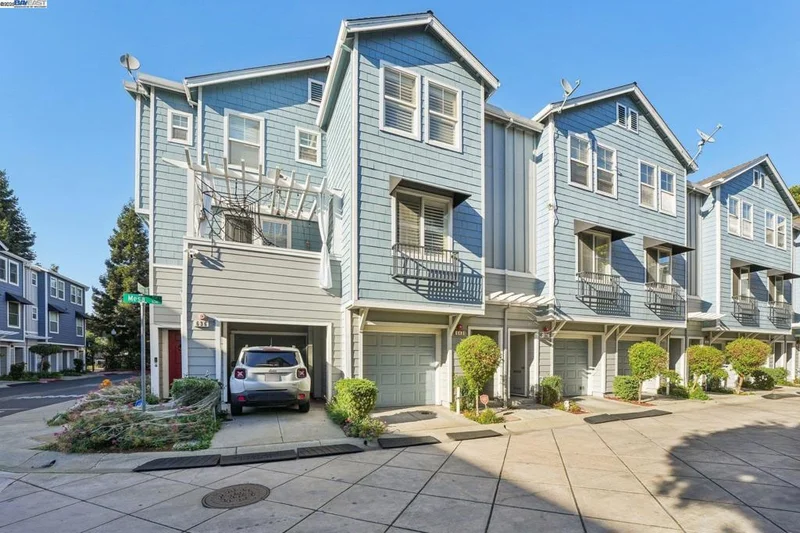 640 Mesa Cir