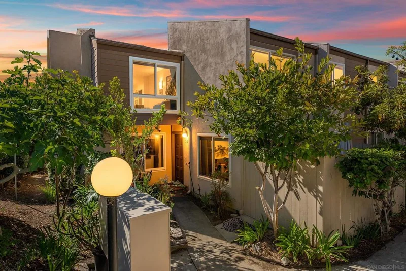 7821 Tommy Dr 35, San Diego, CA 92119