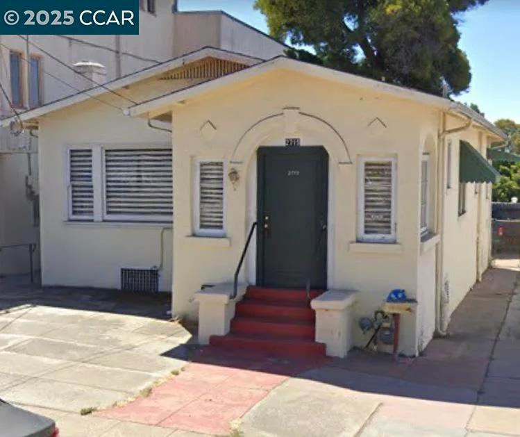 2715 Macarthur Blvd, Oakland, CA 94602