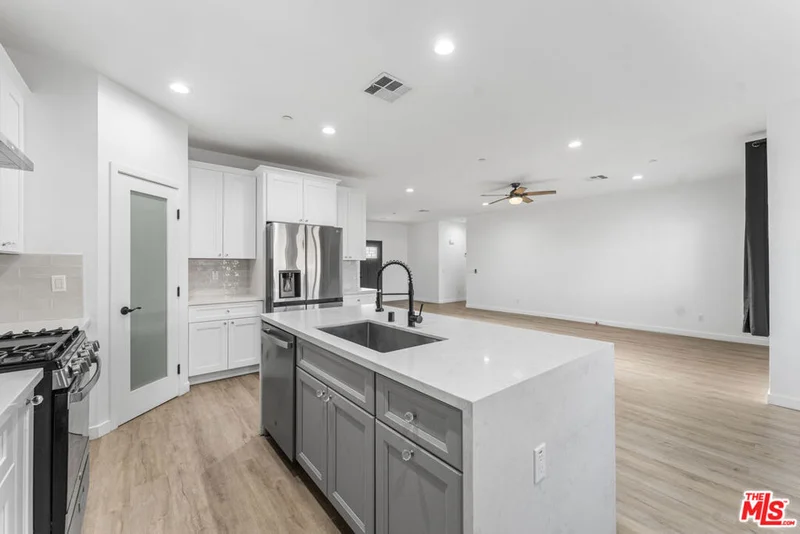8749 Holly Avenue, California City, CA 93505