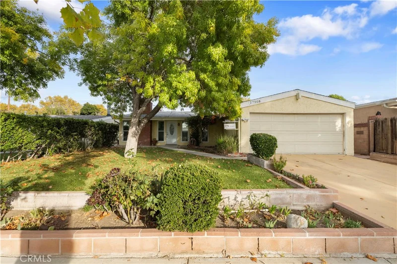 27508 Esterbrook, Canyon Country, CA 91351