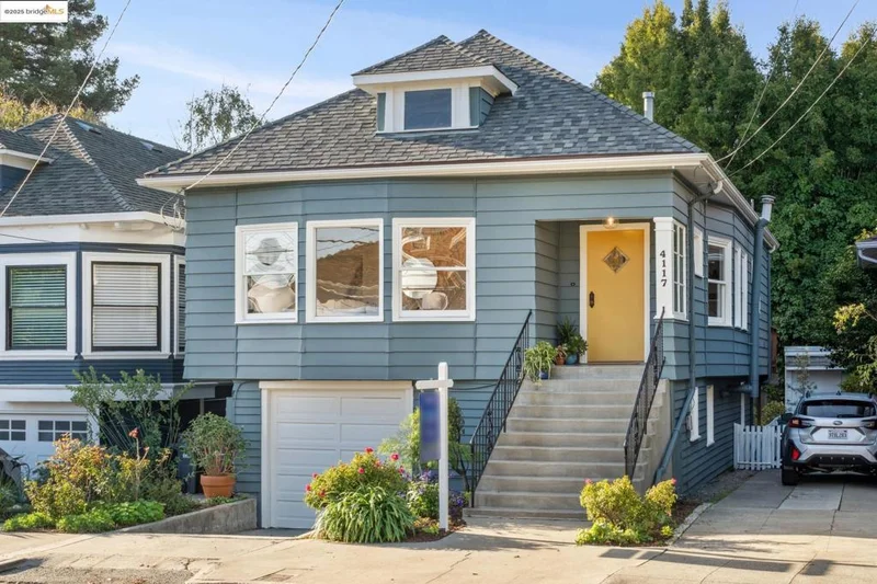 4117 Gilbert St, Oakland, CA 94611