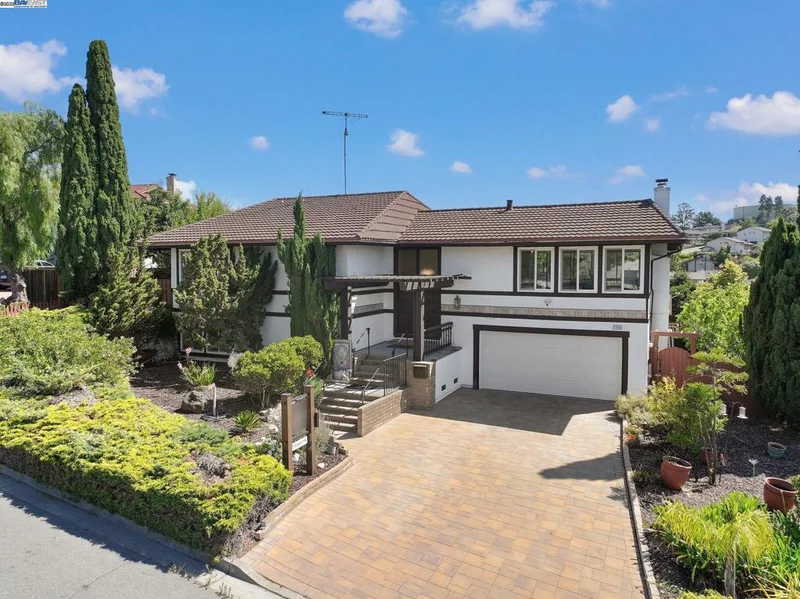 27896 Adobe Ct