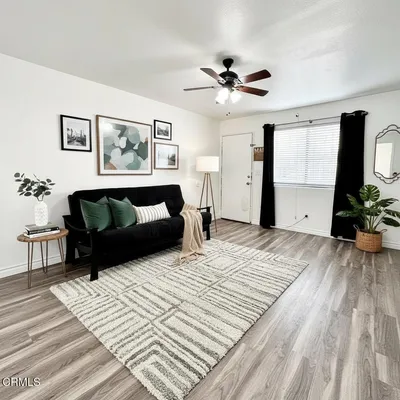 129 Ventura photo 2
