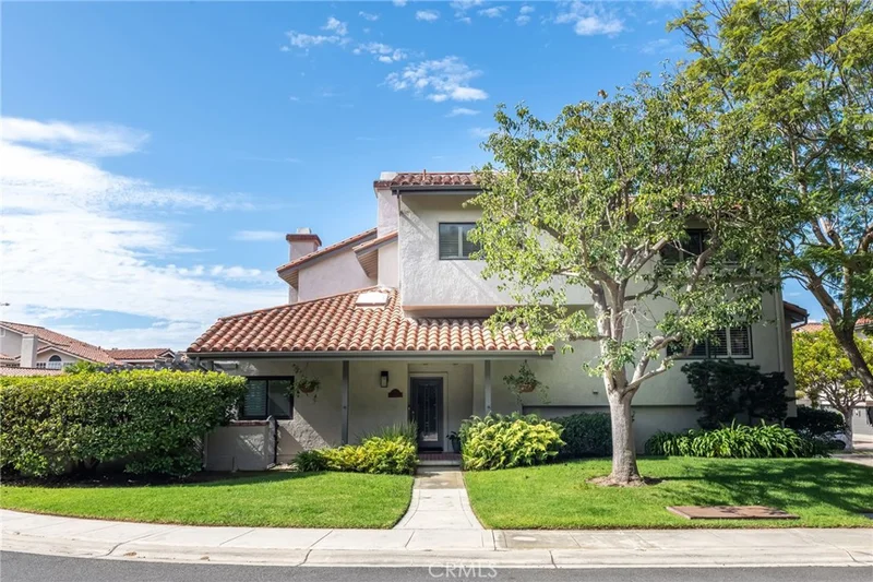 1 Santa Rosa Court, Manhattan Beach, CA 90266