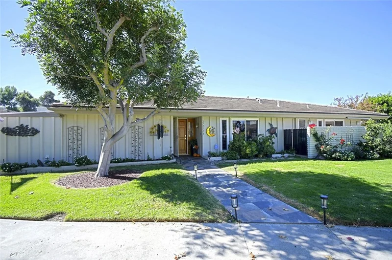 27252 Via Callejon #B, San Juan Capistrano, CA 92675