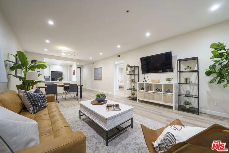 625 S Berendo Street 308, Los Angeles, CA 90005