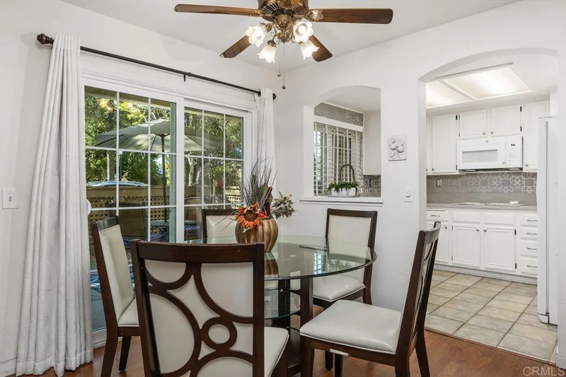 1050 La Tortuga Drive 5, Vista, CA 92081