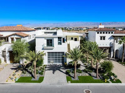 86828 Rogers Way photo 2