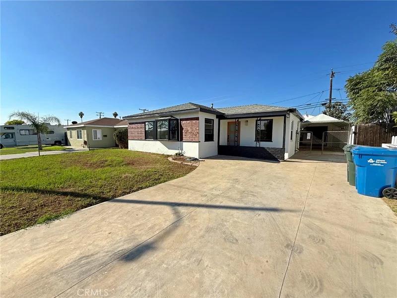 11329 Telechron, Whittier, CA 90605