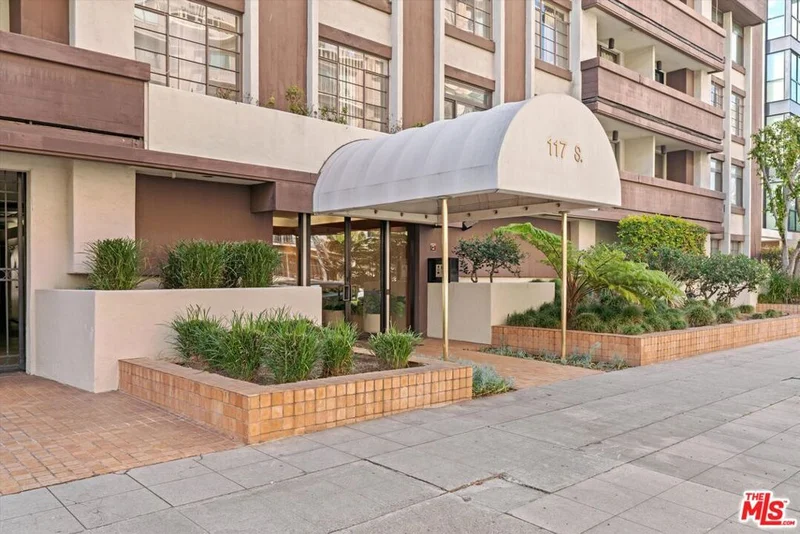 117 S Doheny Drive 410, Los Angeles, CA 90048