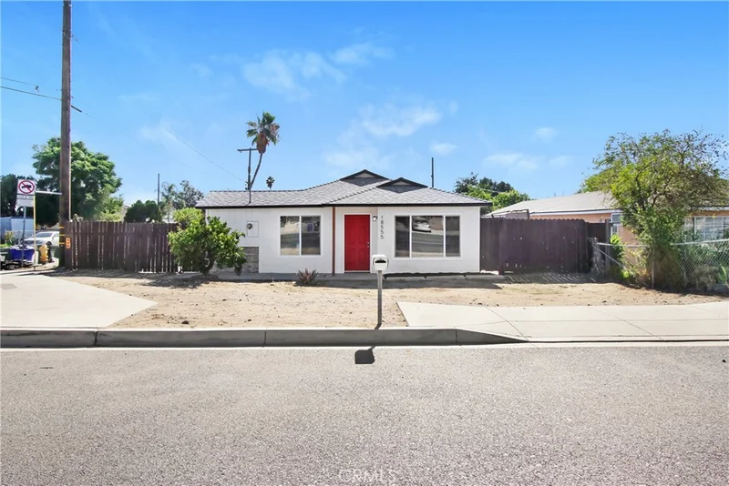 18555 Slover, Bloomington, CA 92316