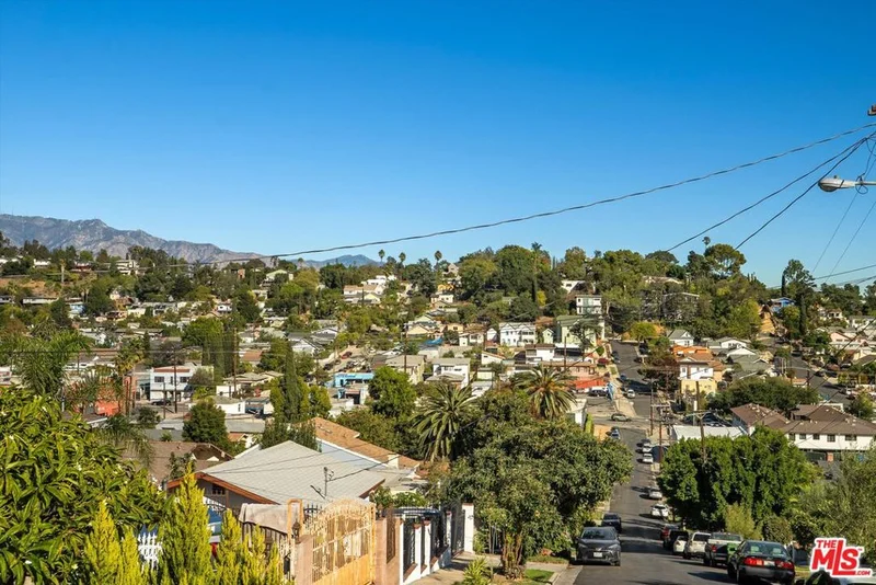 554 Neva Place, Los Angeles, CA 90042