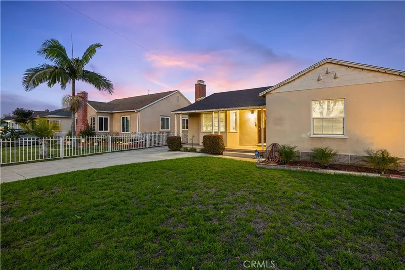 1231 S Baker, Santa Ana, CA 92707