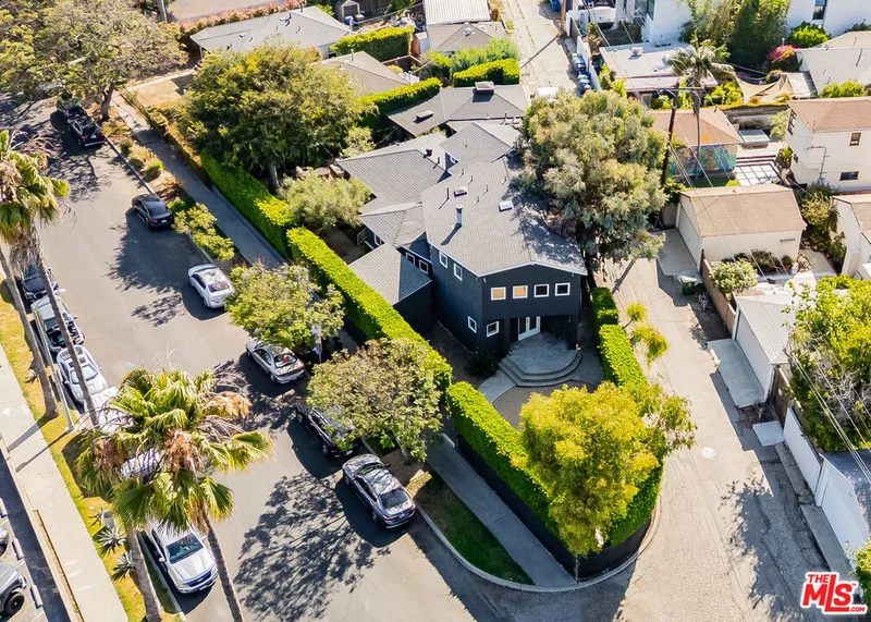 855 Sunset Avenue, Venice, CA 90291