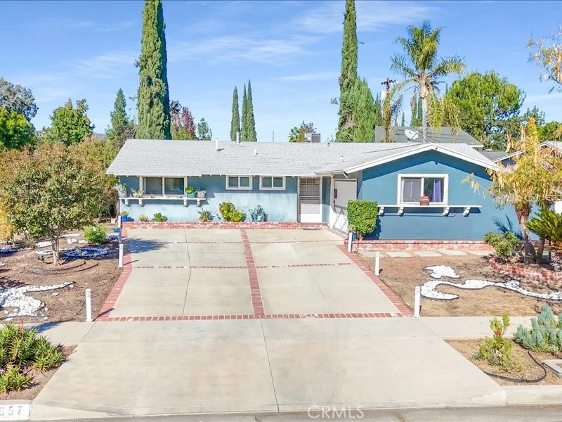 22857 Windom, West Hills, CA 91307