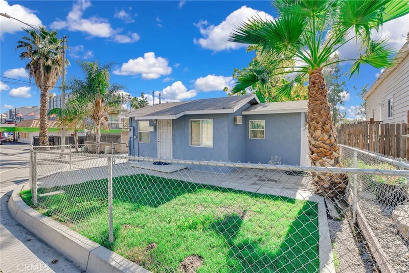 4200 14th, Riverside, CA 92501