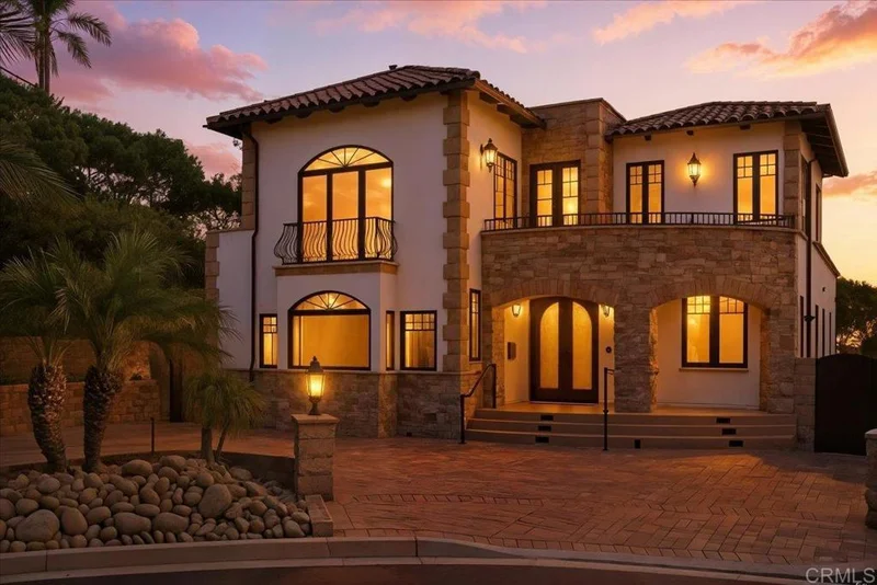 1045 Van Nuys, San Diego, CA 92109