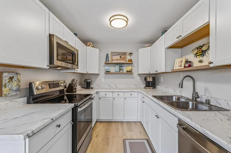 300 Glenwood Circle 159, Monterey, CA 93940